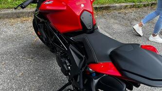 MV Agusta Brutale 800 Rosso (2021 - 23) usata