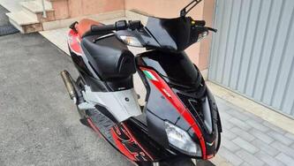 Aprilia SR 50 R (2012 - 17) usata