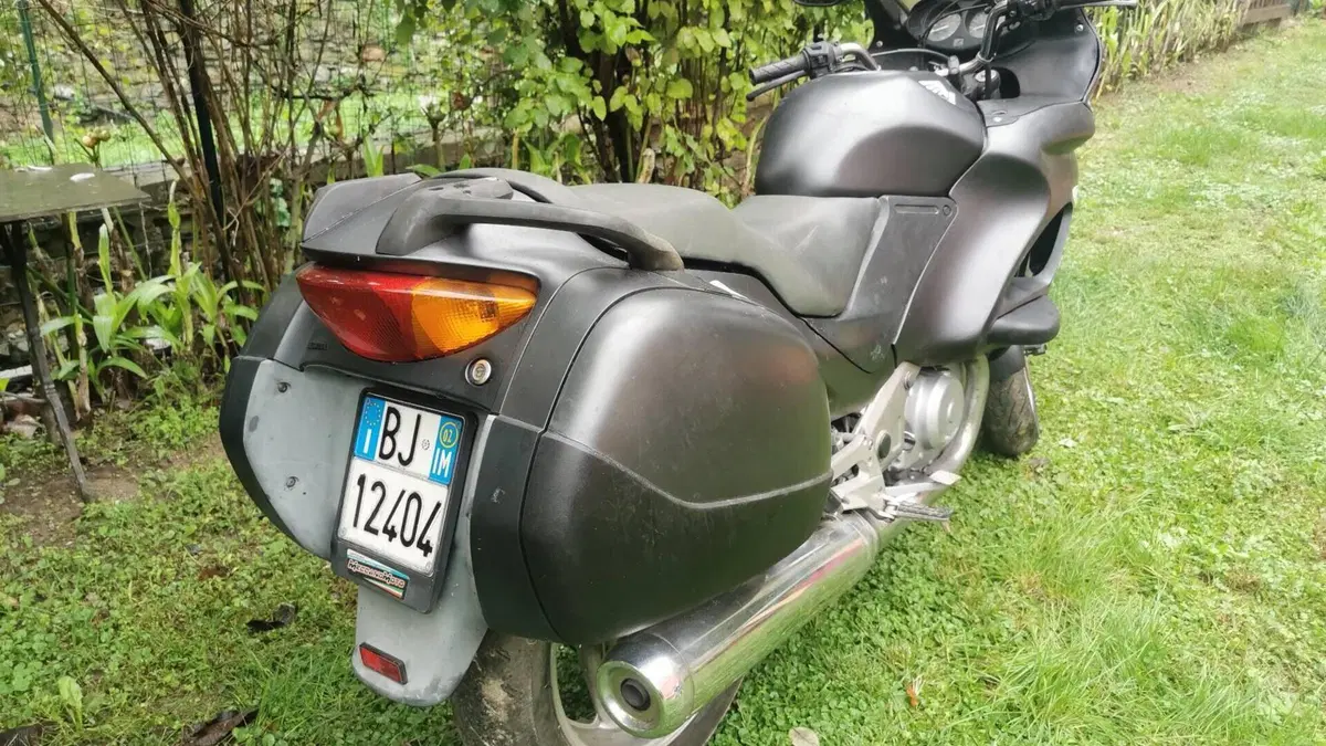 Honda   (2)