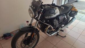 Moto Guzzi V7 Special (2021 - 24) 