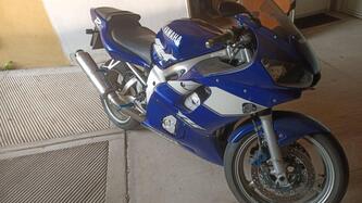 Yamaha YZF R6 (1999 - 00) usata