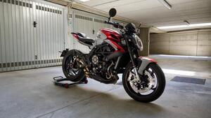 MV Agusta Brutale 800 RR SCS (2021 - 22) 