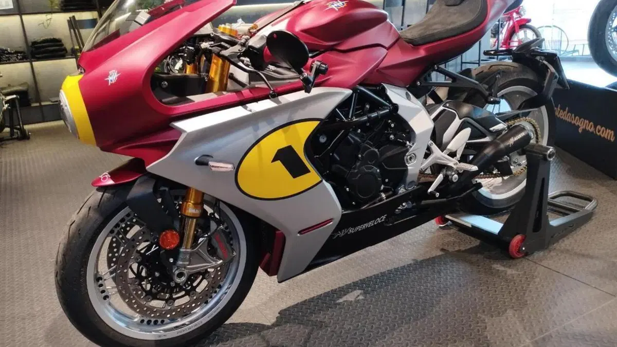 MV Agusta Superveloce 800 Ago (2021 - 23)  (5)