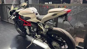 MV Agusta F3 800 EAS (2013 - 15)  (4)
