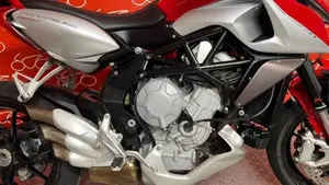 MV Agusta Rivale 800 EAS ABS (2013 -17)  (2)