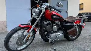 Harley-Davidson 1200 Custom (2007 - 13) - XL 1200C  (2)