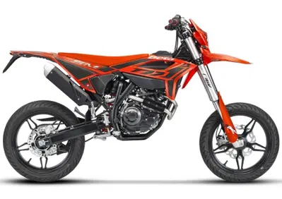 Betamotor RR 125 4T Motard T (2023 - 24) - Annuncio 9433955