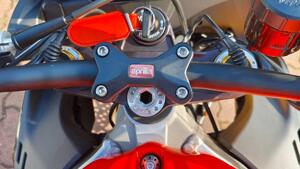 Aprilia Tuono V4 Factory SE-09 SBK (2024) 
