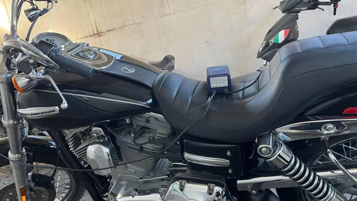 Harley-Davidson 1584 Super Glide Custom (2007) - FXDC 