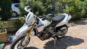 Aprilia Dorsoduro 750 (2009 - 14) 