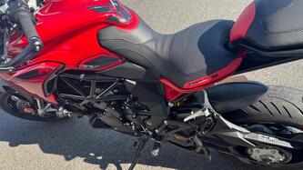 MV Agusta Turismo Veloce 800 R (2023 - 25) usata