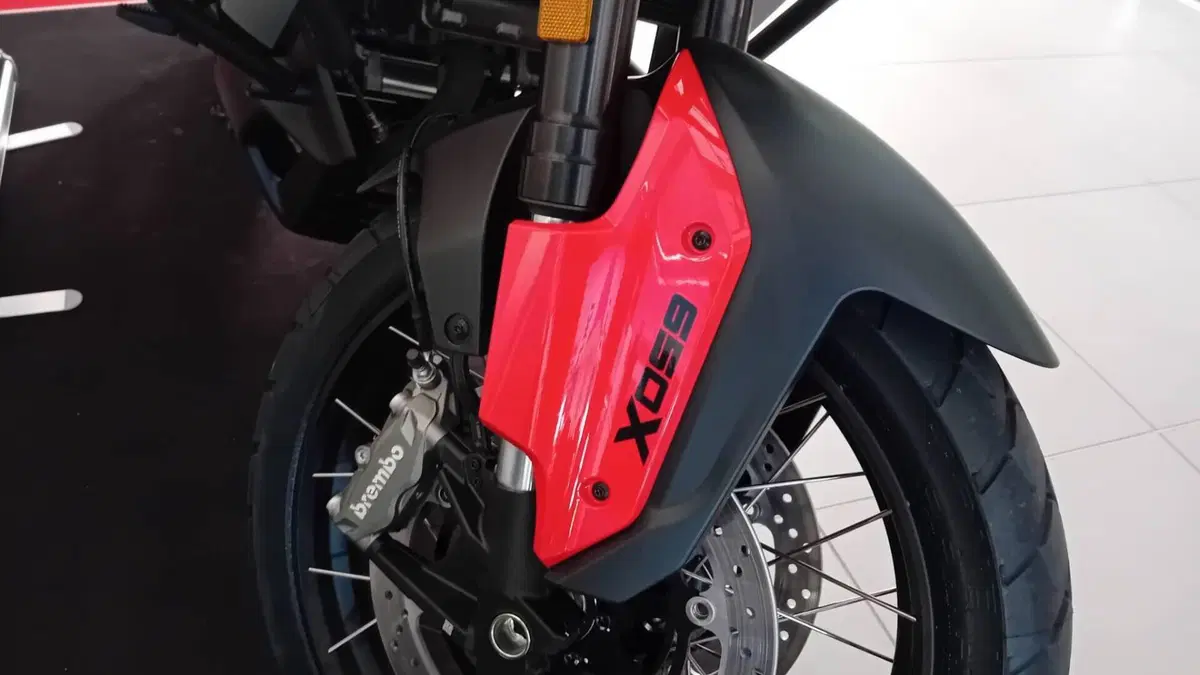 QJ Motor SVT 650 X (2024)  (3)