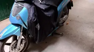 Kymco People 200 S (2005 - 06)  (2)