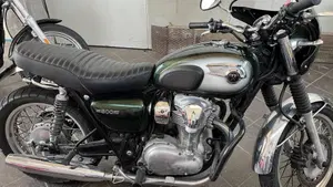 Kawasaki W 800 (2010 - 17)  (4)