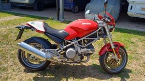 Ducati Monster 620 I.E (2002) 