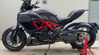 Ducati Diavel 1200 Carbon (2014 - 16) usata