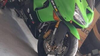 Kawasaki Ninja 636 ZX-6R (2005 - 06) usata