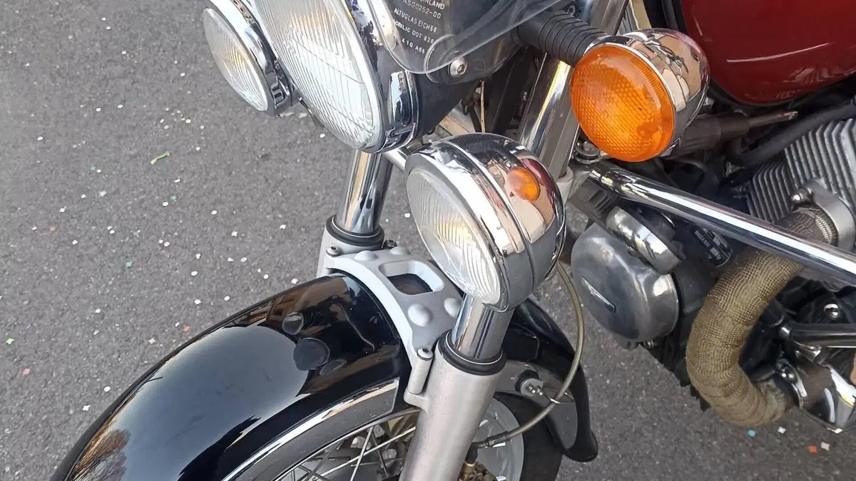 Moto Guzzi California Classic  (13)