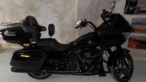Harley-Davidson Road Glide (2024 - 25) 