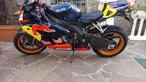 Honda CBR 1000 RR Fireblade (2004 - 05) 