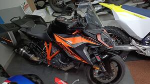 KTM 1290 Super Duke GT (2021) 