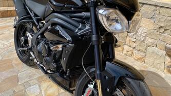 Triumph Speed Triple 1050 R ABS (2011 - 15) usata