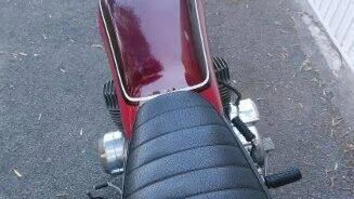 Kawasaki   (2)