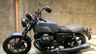 Moto Guzzi V7 III Stone (2017 - 20)