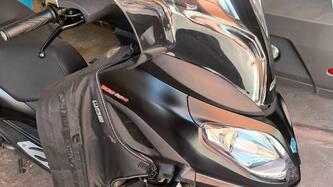 Piaggio MP3 300 ABS Hpe (2021 - 24) usata