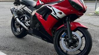 Yamaha YZF R6 (2003 - 04) usata