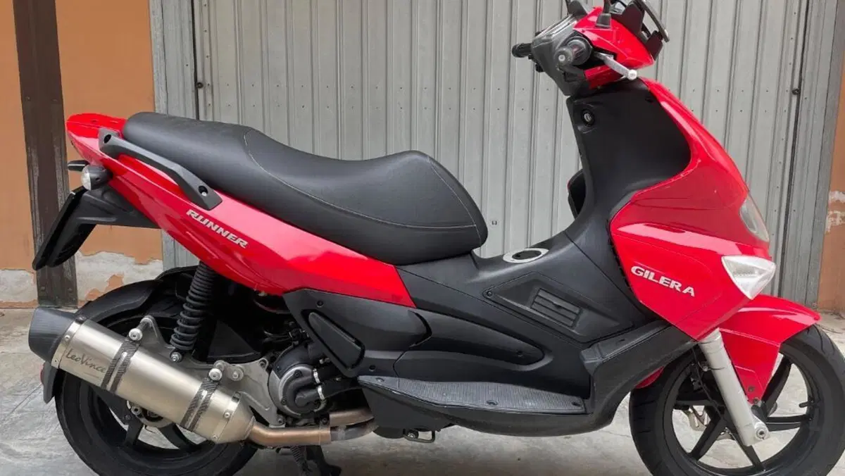 Gilera Runner 200 ST  (9)