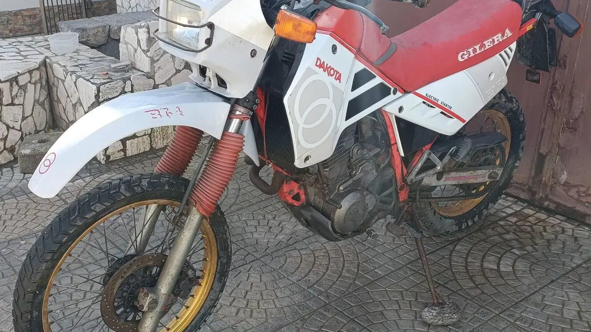 Gilera Dakota 500  (3)
