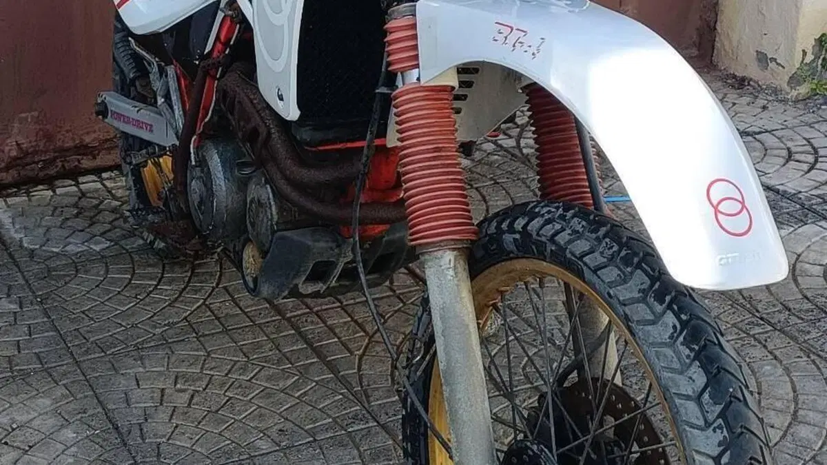 Gilera Dakota 500  (6)