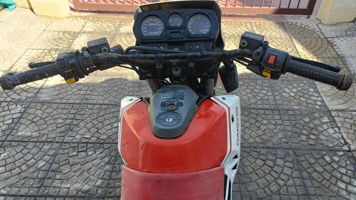 Gilera Dakota 500  (17)
