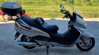 Suzuki Burgman AN 400 (2001 - 02) usata