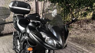 Yamaha FZ6 Fazer (2004 - 07) usata