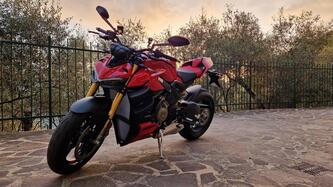 Ducati Streetfighter V4 S (2023 - 24) usata