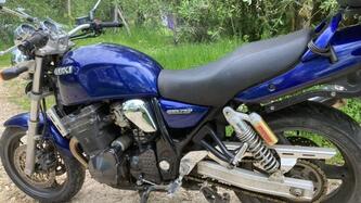 Suzuki GSX 750 (1998 - 03) usata