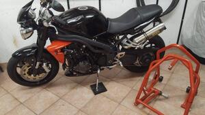 Triumph Speed Triple 1050 (2005 - 11) 