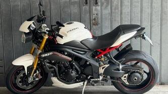 Triumph Speed Triple 1050 R ABS (2011 - 15) usata