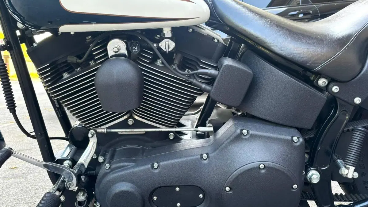 Harley-Davidson 1450 Night Train (1999 - 03) - FXSTB  (9)