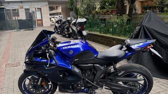 Yamaha YZF R7 (2021 - 25) usata