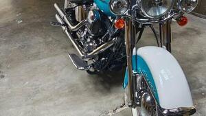 Harley-Davidson 1690 Deluxe (2016 - 17) - FLSTN 