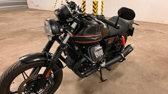 Moto Guzzi V7 Stone Special Edition (2022 - 25) usata