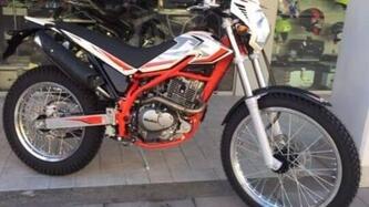 Betamotor Alp 200 (2021 - 25) usata