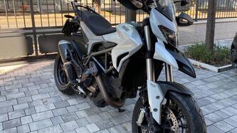 Ducati Hyperstrada 821 (2013 - 15) usata