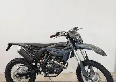 Betamotor RR 125 4T Enduro T - X Special Edition (2025 - 26) - Annuncio 9740238