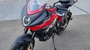 MV Agusta Turismo Veloce 800 Lusso (2021 - 22)  (2)