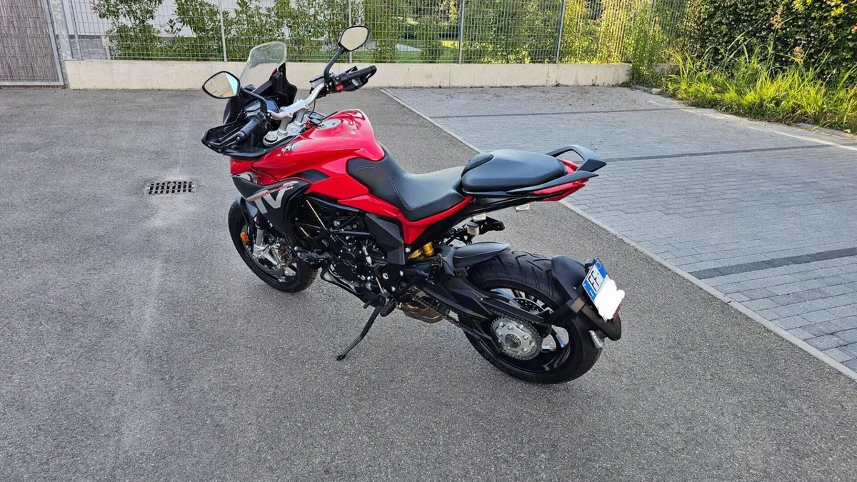 MV Agusta Turismo Veloce 800 Lusso (2021 - 22)  (4)