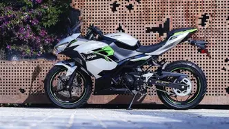 Kawasaki Ninja 7 Hybrid (2024 - 26) usata